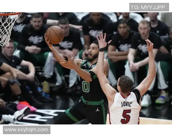 圣加伦与凯尔特人激战正酣谁能在这场对决中笑到最后